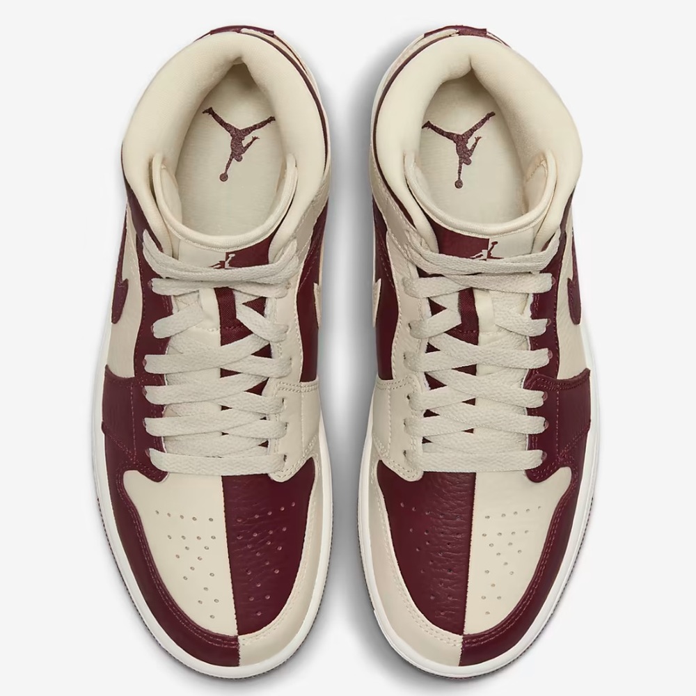 NEW Women’s Air Jordan 1 Mid SE
Shoes - Picture 3 of 17